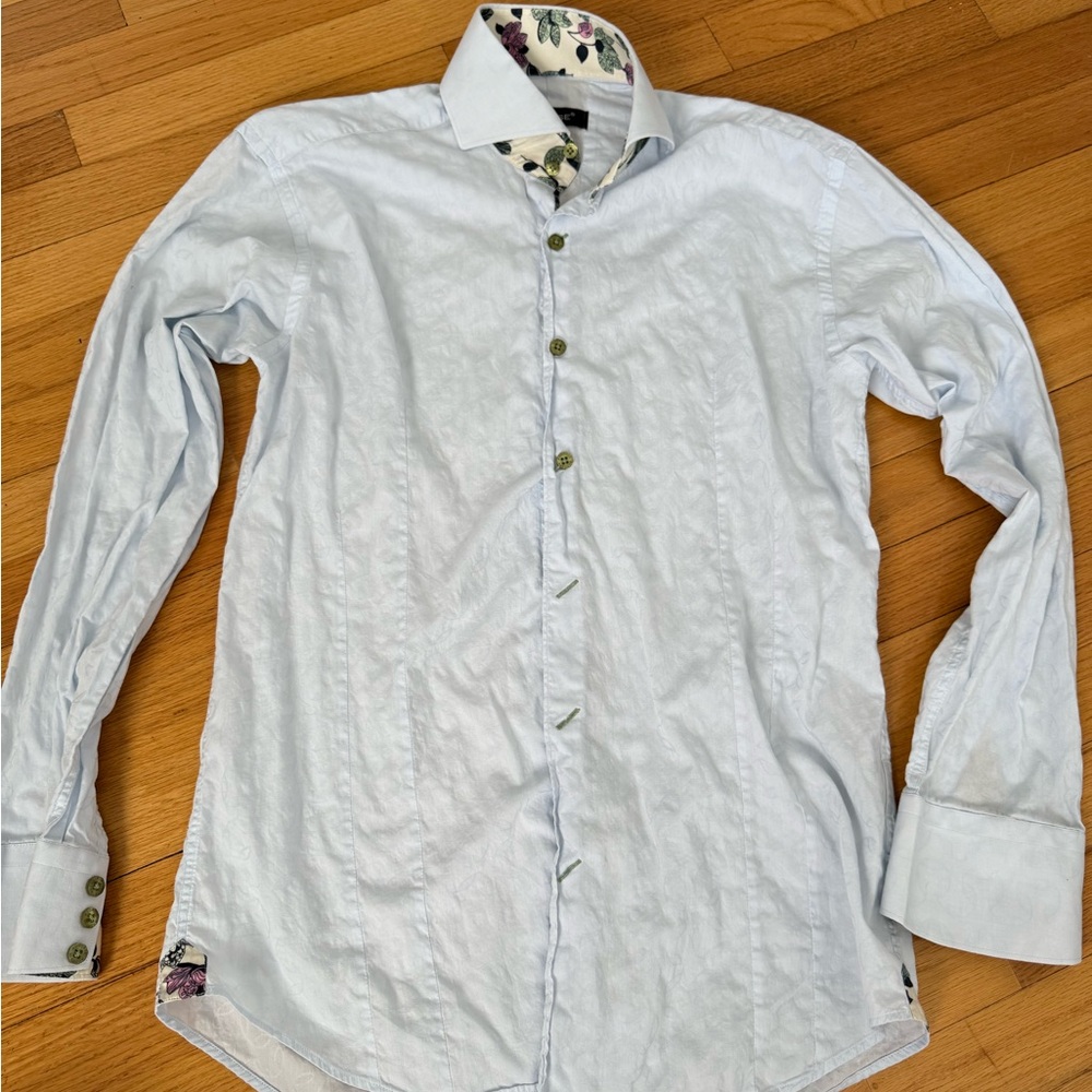 BogoseeLight Blue Shirt with Floral Trim,size 3 or medium men